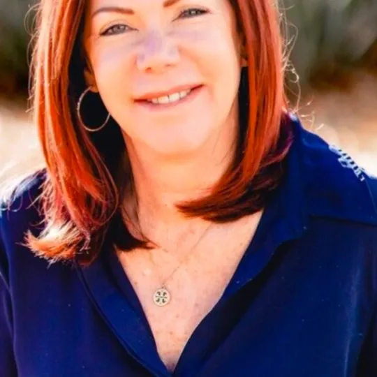 Karen Kramer, Agent in  - Compass
