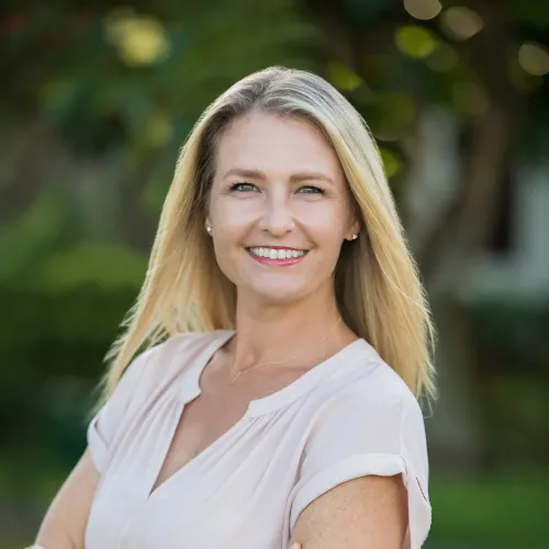 Haunani Sullivan, Agent in  - Compass