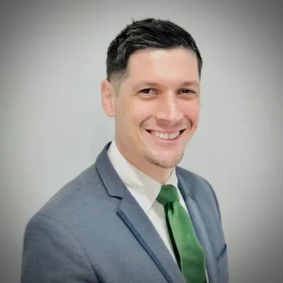 Mario Bellavia, Agent in  - Compass