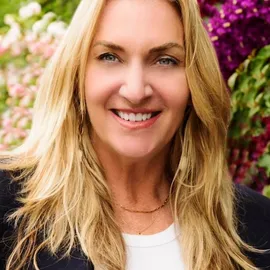 Dana Austin, Agent in  - Compass