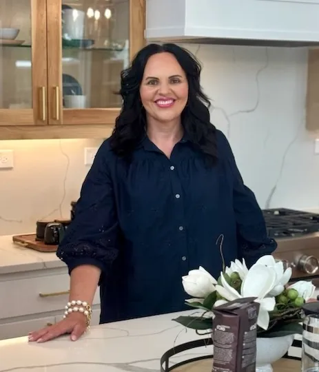 Meagan King, Agent in  - Compass