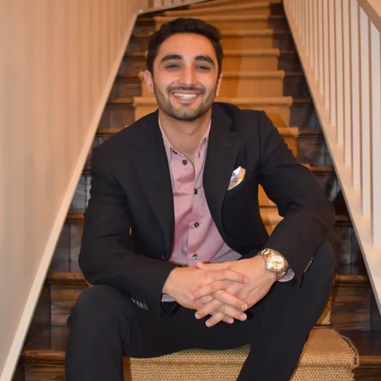 Arya Astani, Agent in  - Compass