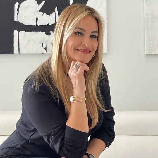 Carolina Villegas, Agent in  - Compass