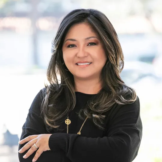 Stephanie Saucedo, Agent in  - Compass