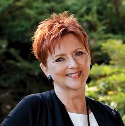 Judie Profeta, Agent in  - Compass