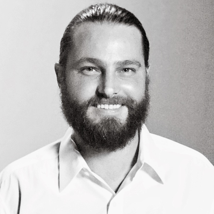 Headshot of Thomas DeVoss