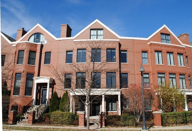 $670,000 | 1813 Admiral Ct | Glenview