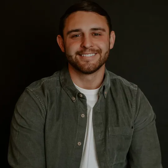 Michael Gonzales, Agent in  - Compass