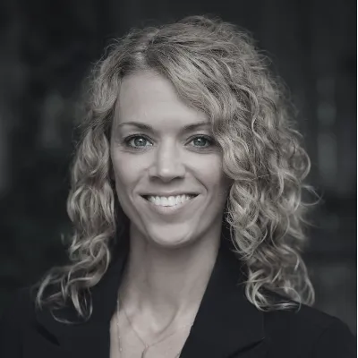 Kelly Villetto, Agent in  - Compass
