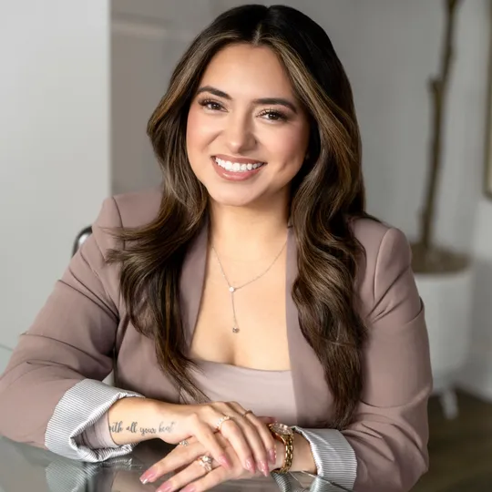 Gabriela Esquivel, Agent in  - Compass