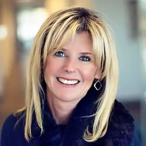 Debbie Niedergerke, Agent in  - Compass