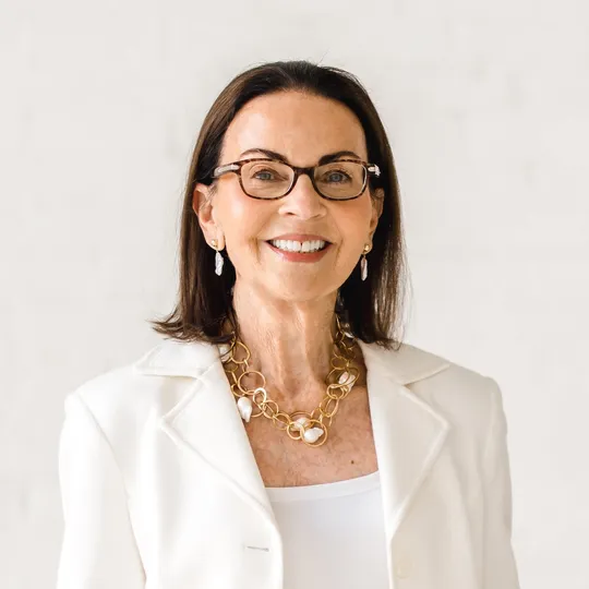 Sharon Sodikoff, Agent in  - Compass