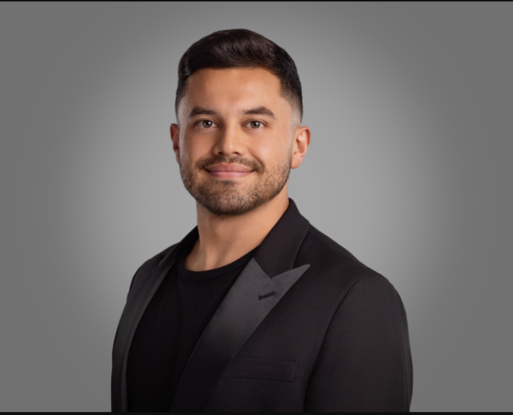 Headshot of Sebastian Lopez Serna