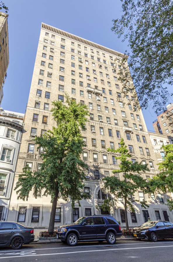$2,450,000 | 315 W 106th St, Unit 6A | Upper West Side