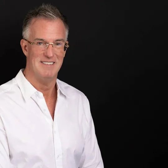 Chris Ringhofer, Agent in  - Compass