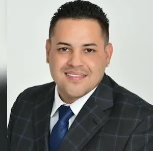 Raudel Palmero, Agent in  - Compass