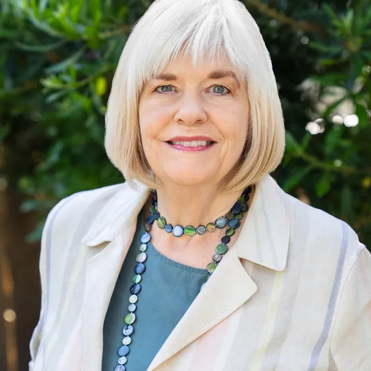 Helen Nicholas, Agent in  - Compass