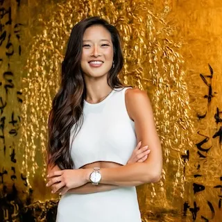 Sarah Kim, Agent in  - Compass