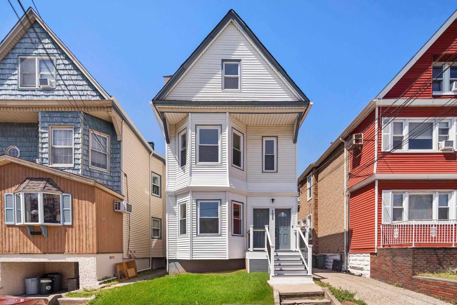 $3,525 | 155 Humphrey Ave, Unit 2 | Bayonne