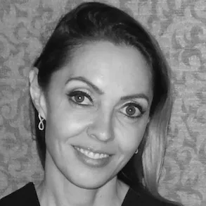 Luciana Faoro, Agent in  - Compass