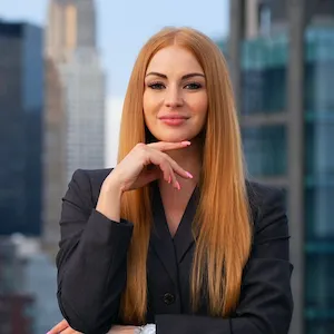 Aleksandra Mikhailutsa, Agent in  - Compass