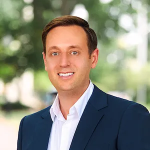 Max Stokes, Agent in  - Compass