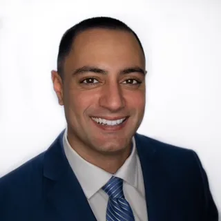 Ray Perez, Agent in  - Compass