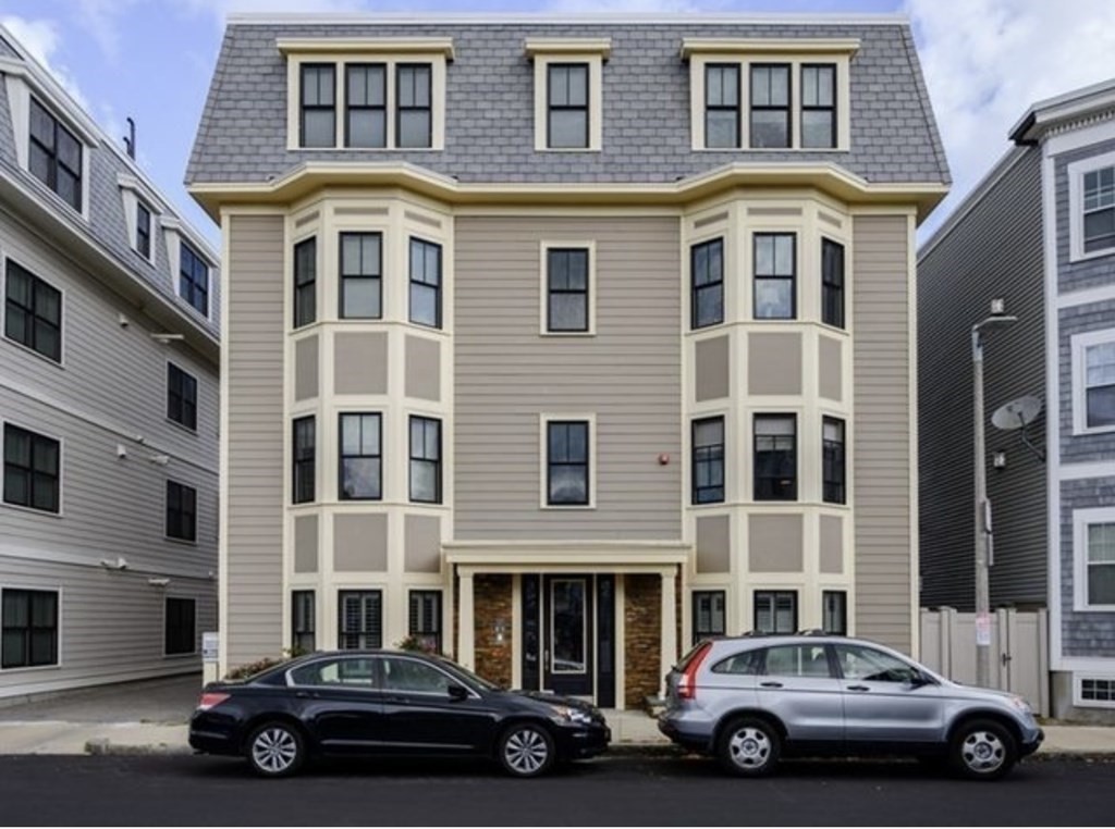 $5,667 | 862 E 2nd St, Unit 4 | Boston