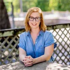 Miranda Molen, Agent in  - Compass