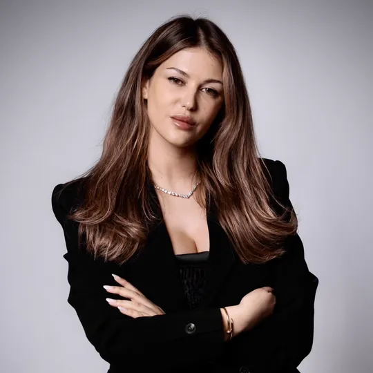 Nada El Khalidi, Agent in  - Compass