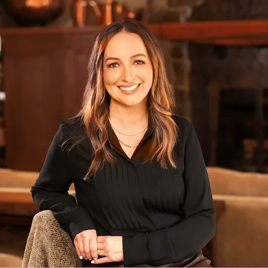 Katrina Gallant, Agent in  - Compass