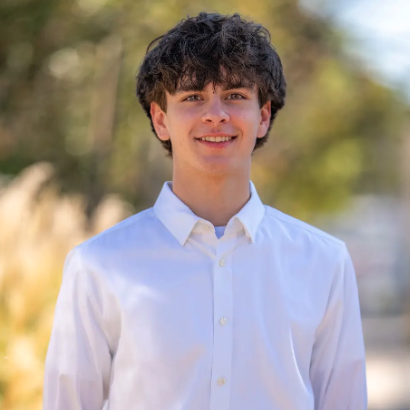 Headshot of Alex Price