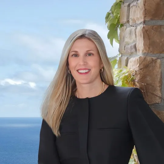 Colleen Kelly, Agent in  - Compass