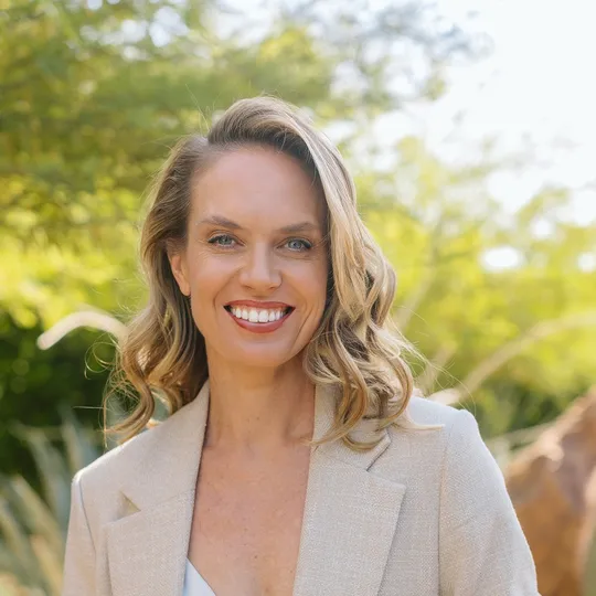 Brooke Pascoe, Agent in  - Compass