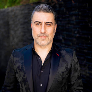 Headshot of Michael Chez