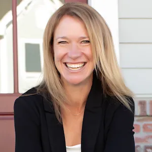 Kelli Bairn, Agent in  - Compass