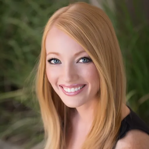 Theresa Brotzman, Agent in  - Compass