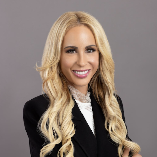 Headshot of Rachelle Ginsberg