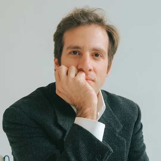 Charlie Cohen, Agent in  - Compass