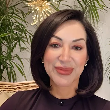 LaVon St John, Agent in  - Compass