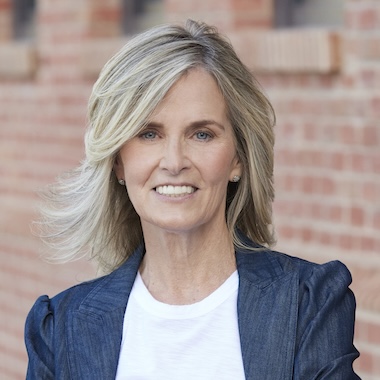 Headshot of Annie Henry