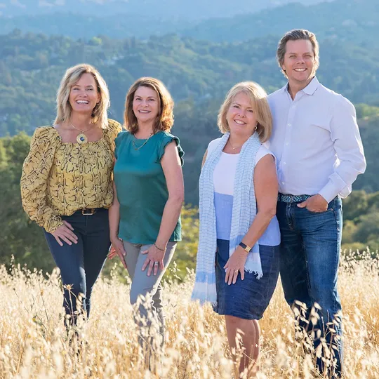 The Motley Hopkins Team, Agent in  - Compass