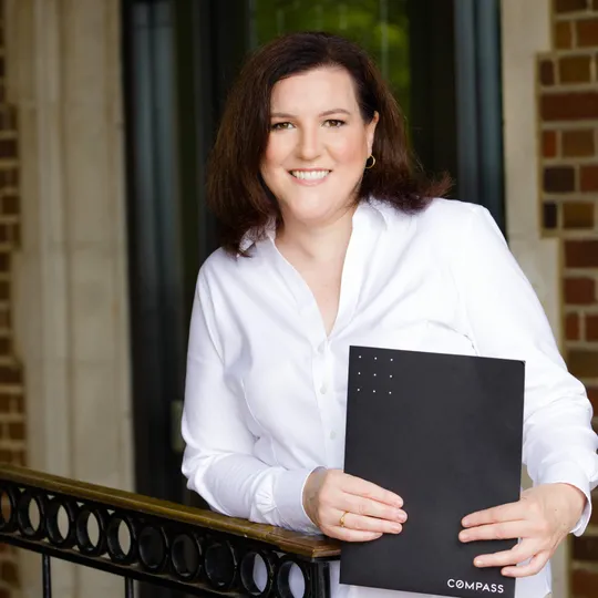 Mallory Morgan, Agent in  - Compass