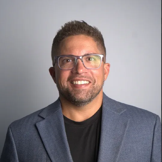 Dom Carreras, Agent in  - Compass