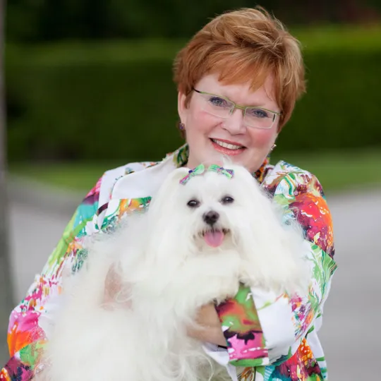 Betty Kampfer, Agent in  - Compass