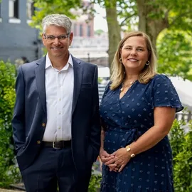Friedman Group, Agent in  - Compass