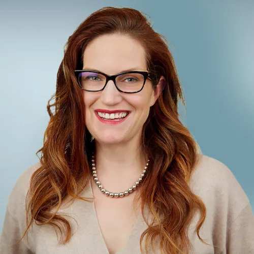 Angela Cutter, Agent in  - Compass