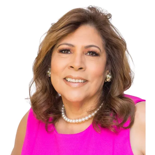 Carmen Johnson, Agent in  - Compass