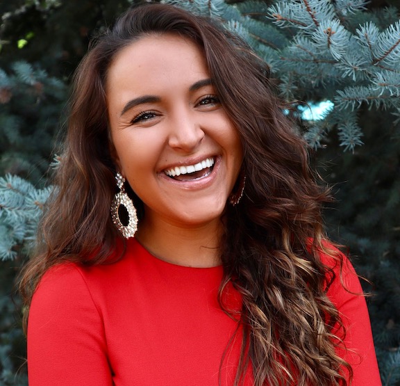 Headshot of Ashley Efraim