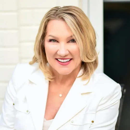 Sue Silberbusch, Agent in  - Compass